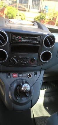 Peugeot Partner cena 15900 przebieg: 334000, rok produkcji 2008 z Koniecpol małe 121